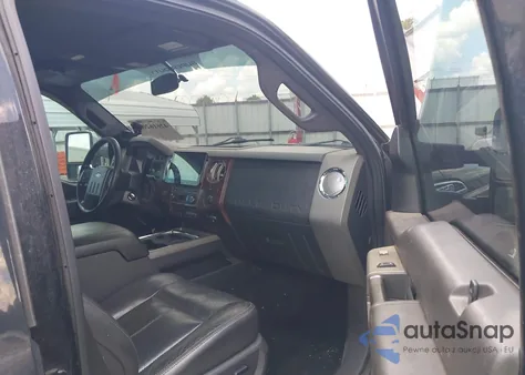 2011 Ford F-250 Lariat z USA, uszkodzony, nr VIN 1FT7W2BTXBEB44676